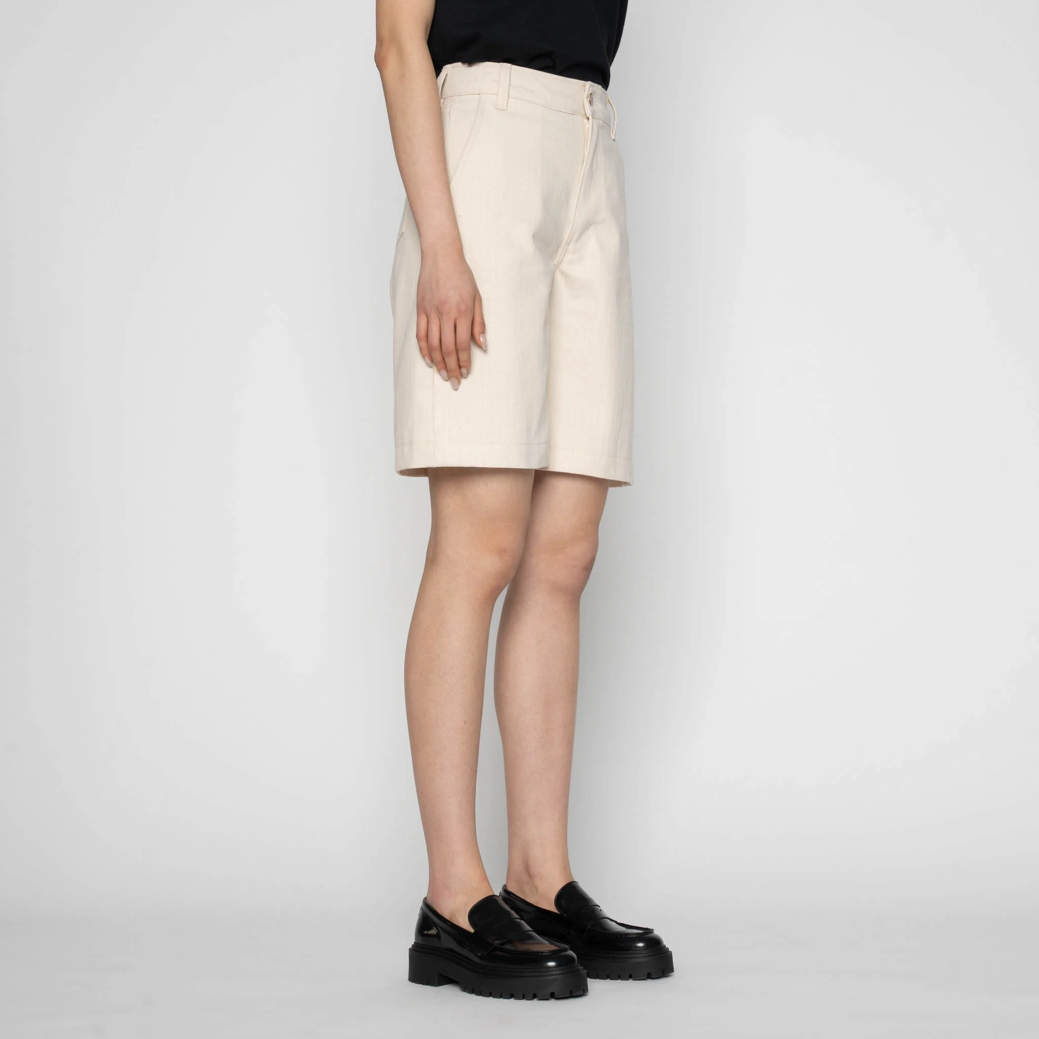 Andie Shorts - Hard Twist Organic Herringbone - Ecru - Image 3