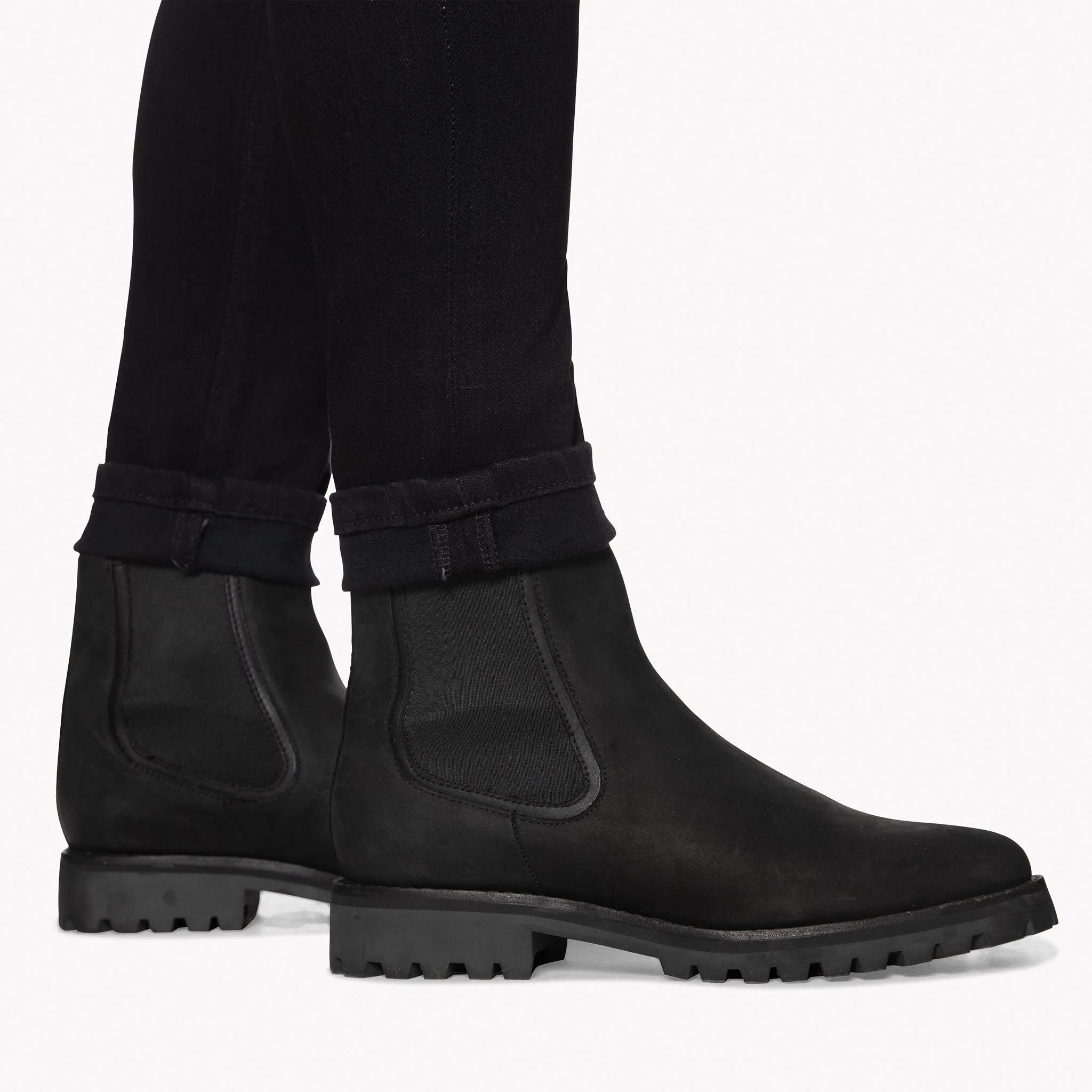 Max - Black Cashmere - Image 6