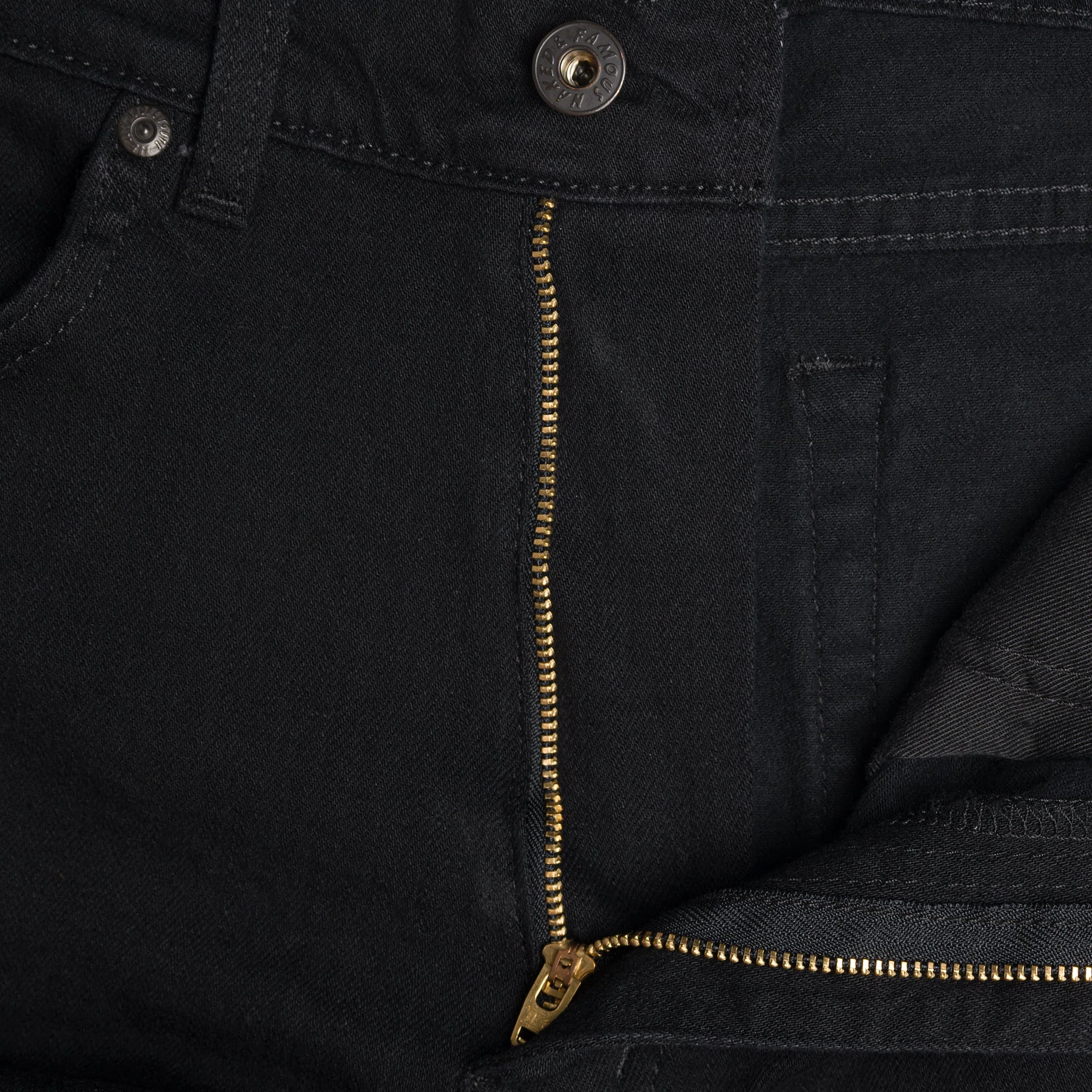 Max - Black Cashmere - Image 7