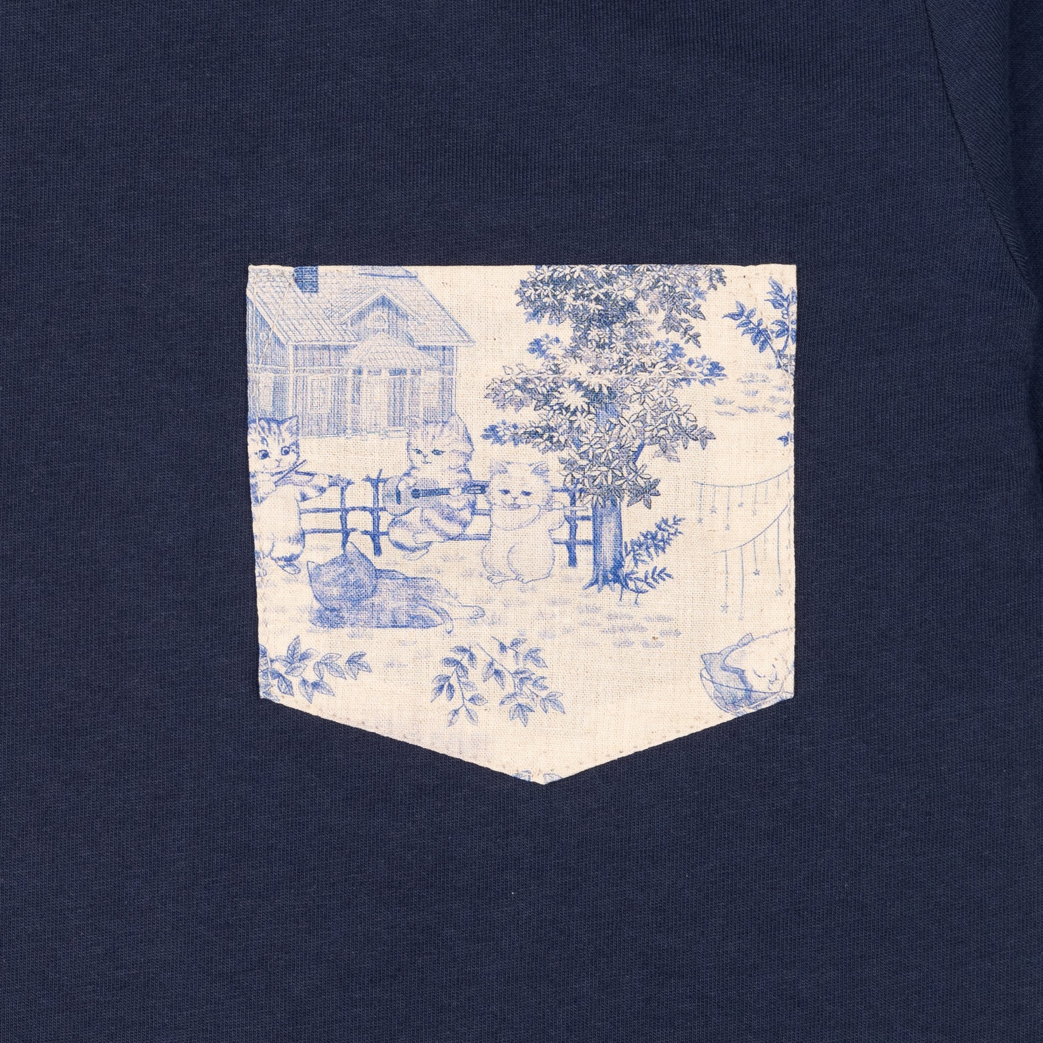 Pocket Tee - Navy - Linen Cats - Blue - Image 2