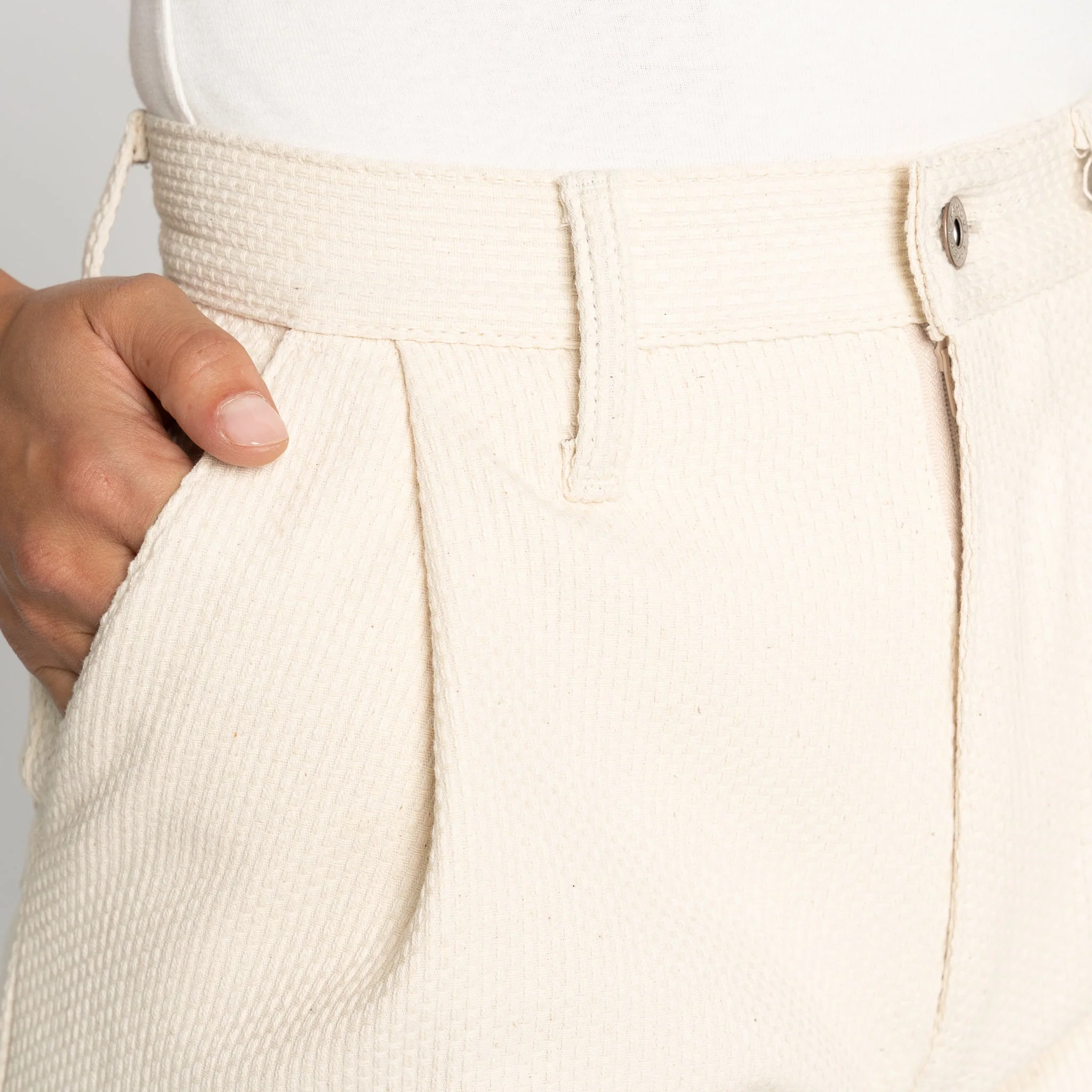 Twin Pleat Short - Judo Sashiko - Ecru - Image 4